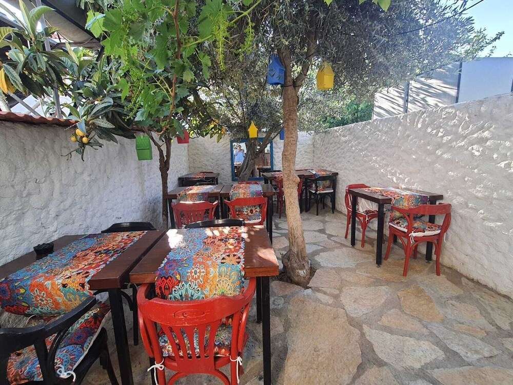 Kakule Pansiyon & Cafe in Seferihisar, Turkey