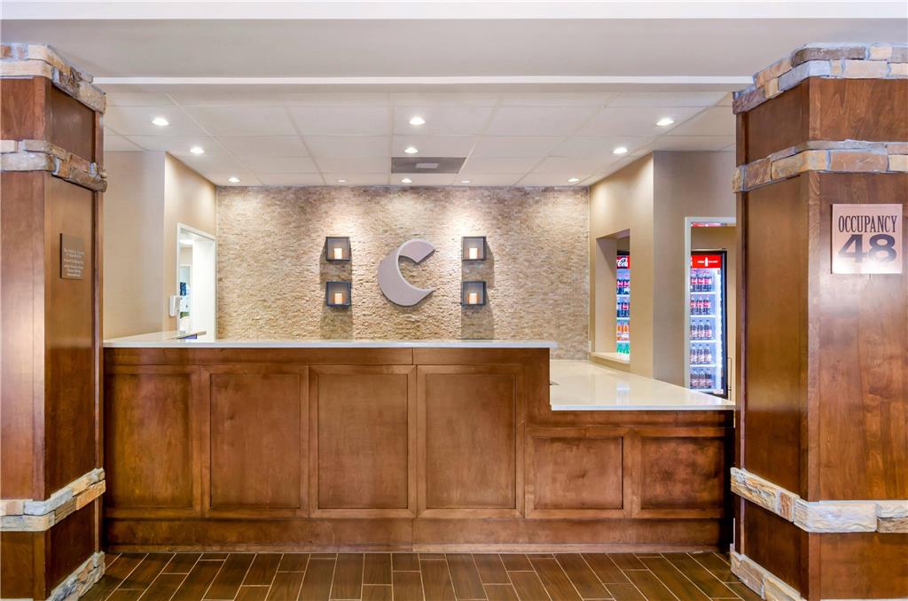 Comfort Inn & Suites Lynchburg Airport University Area - photo 4