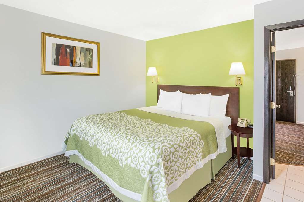 Days Inn by Wyndham York - photo 9