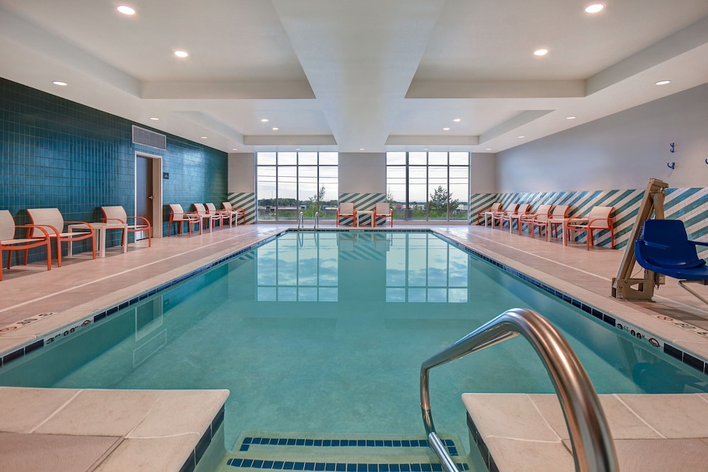 Holiday Inn Erie by IHG - photo 27