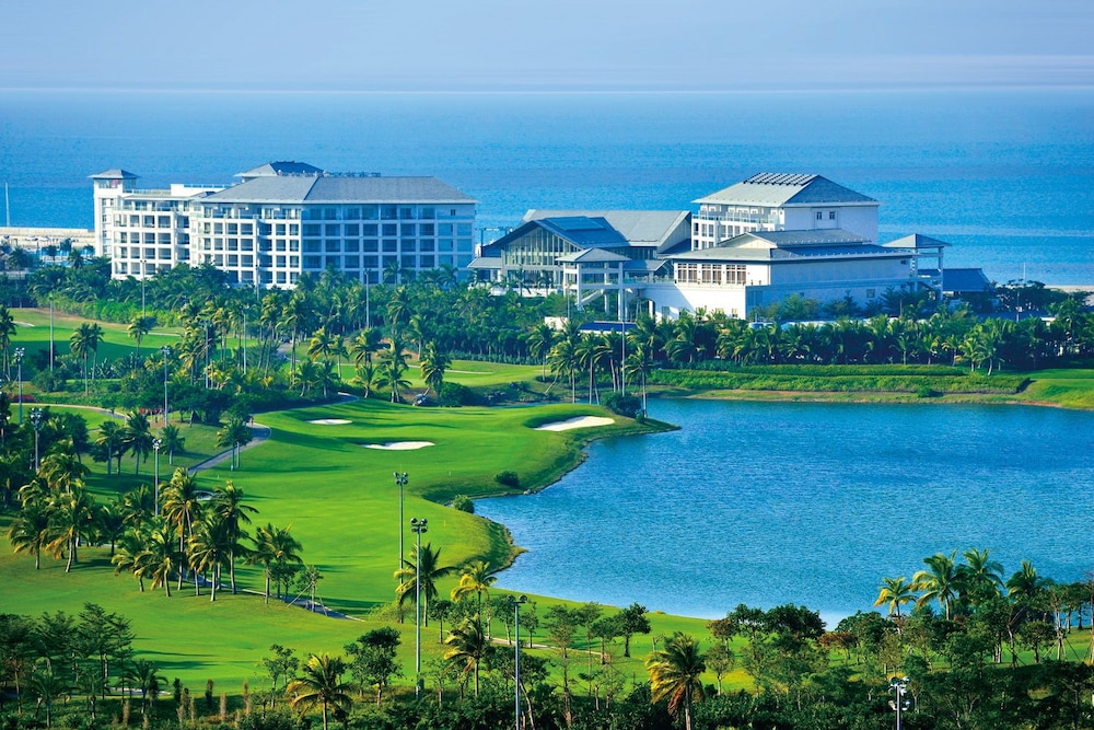 Mingshen Golf & Bay Resort Sanya in Sanya, People's Republic of China