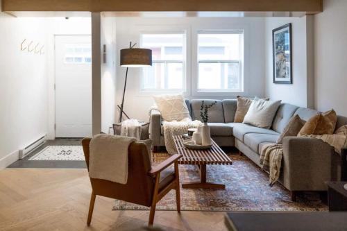 Quidi Vidi Combo Steps To Attractions With Sauna in St. John's, Canada