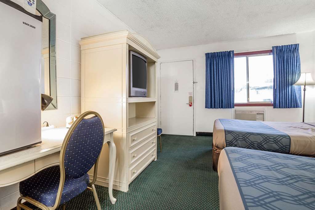 Econo Lodge Lewiston - photo 3