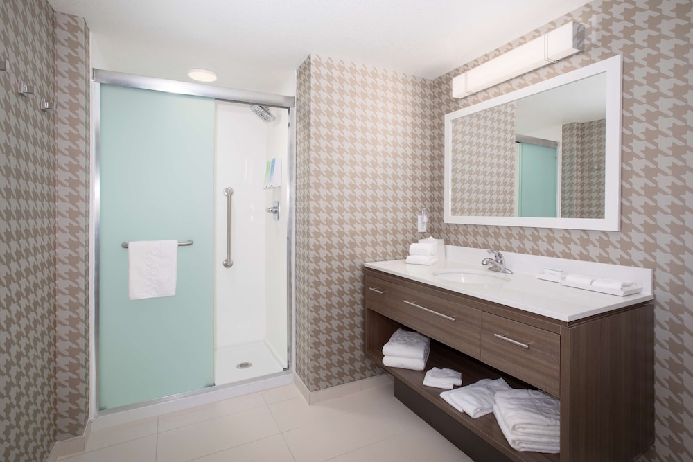 Home2 Suites by Hilton Omaha UN Medical Ctr Area - photo 51