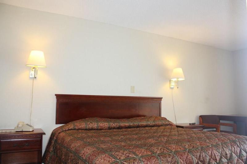 Gateway Inn Savannah - photo 6
