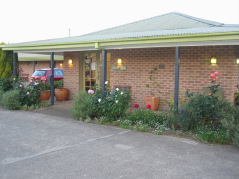 Highlands Motor Inn — hotel in Oberon