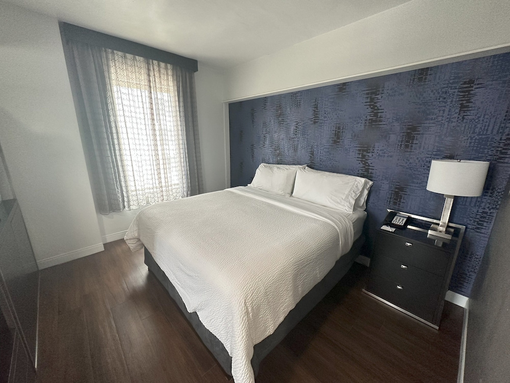 Holiday Inn Express Dallas Downtown - photo 22