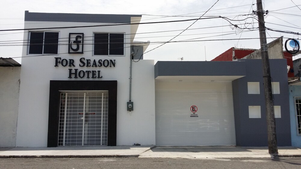 Hotel for Season in Veracruz, Mexico