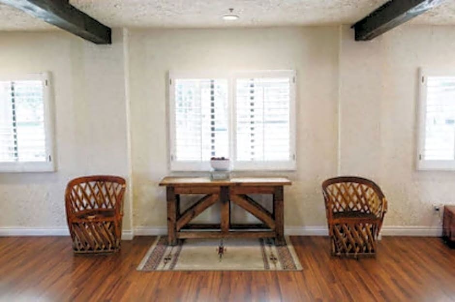 Channel Islands Inn - photo 7