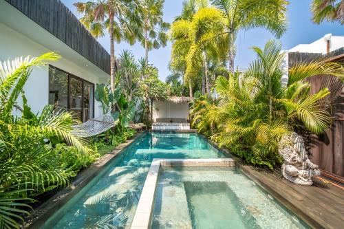 Yogi Surf Villas Complex Canggu — 4-Star Luxury Hotel in Canggu, Indonesia