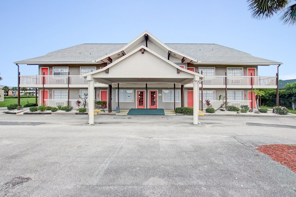The Palmer Inn & Tennis Club - photo 44