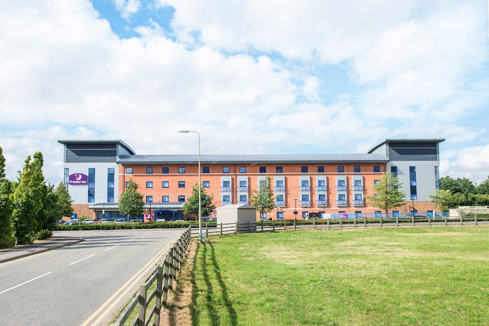 Premier Inn Banbury - carbon neutral hotel in Banbury