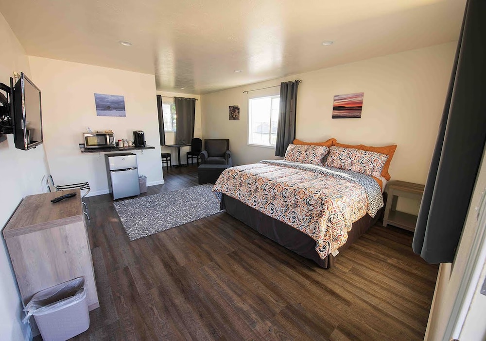 Pacific City Inn - photo 7