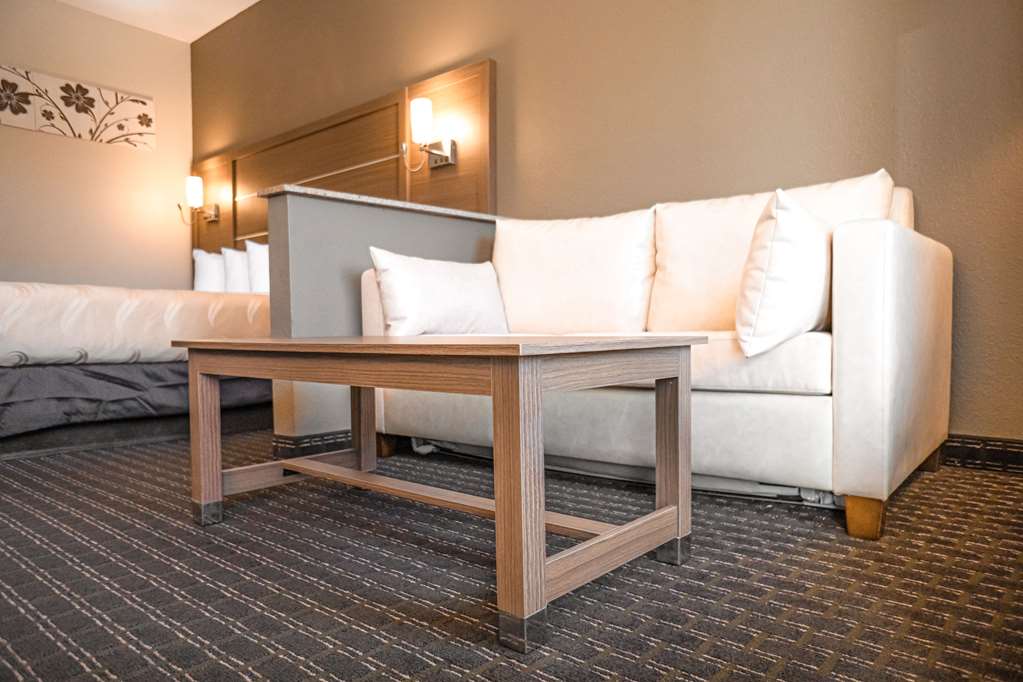 Quality Inn & Suites near Six Flags Austell - photo 15