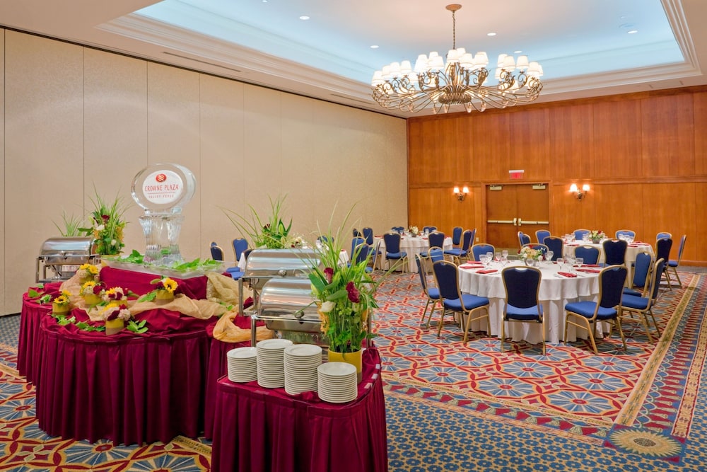 Crowne Plaza: Philadelphia King of Prussia by IHG - photo 38