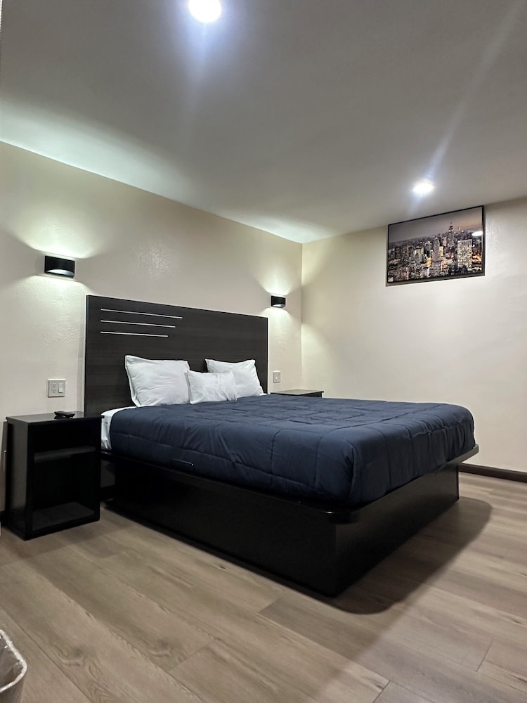 Del Aire Inn Lax - photo 13