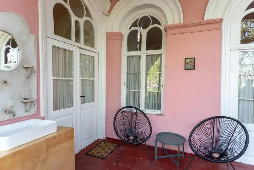 Charming 2BR Apt in Old Tbilisi