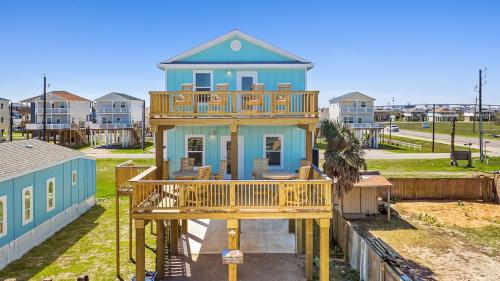 Beach Babe 1 Min Walk To Beach — Surfside Beach