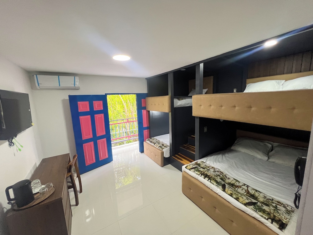 Mahawi Resort — Calarca