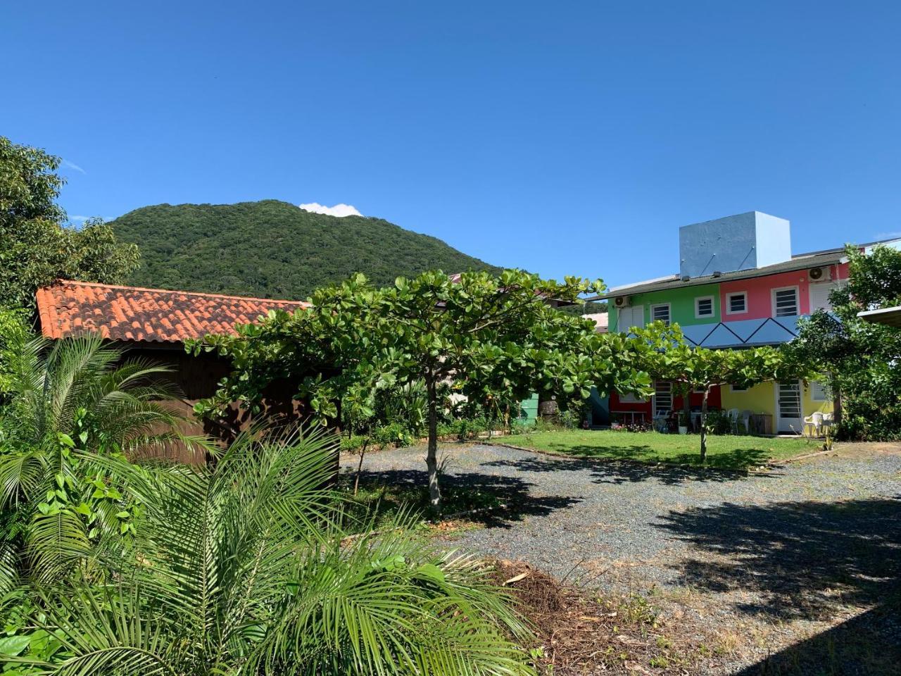 AymuraY Hostel e Pousada