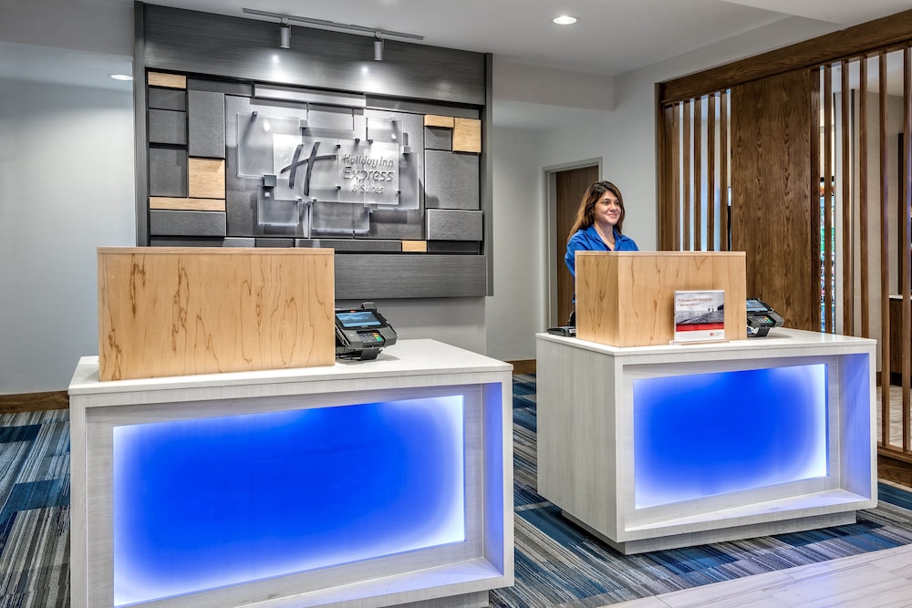 Holiday Inn Express & Suites Austin Round Rock Area by IHG - photo 37
