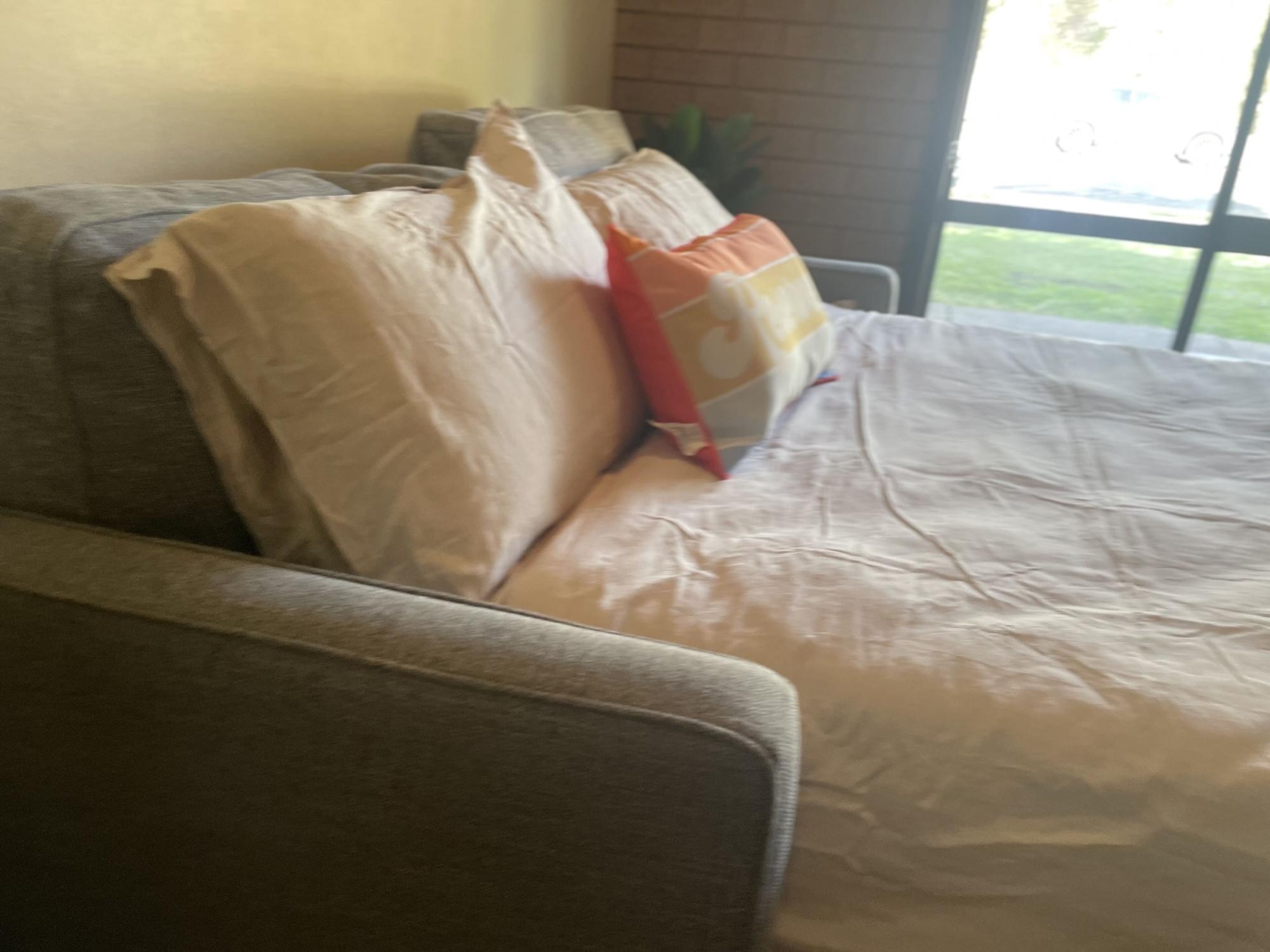 Riverbank Retreat Central unit on the river — 4-Star Luxury Hotel in Wagga Wagga, Australia