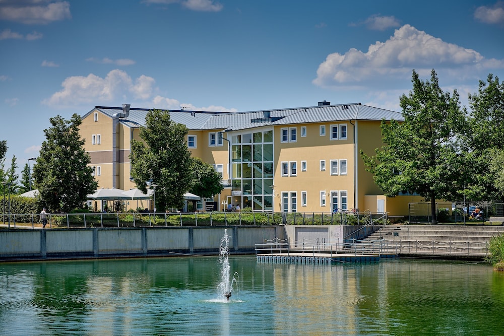 Hotel am See — Regensburg — photo 2