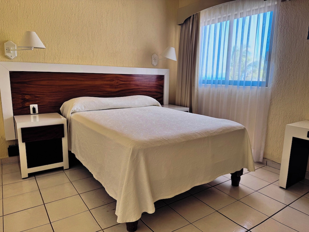 Tropicana Hotel Puerto Vallarta
