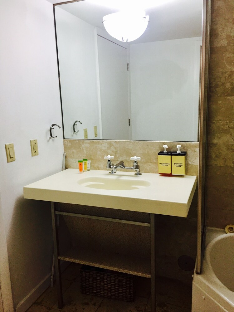 The Mercury All Suites Hotel - photo 10
