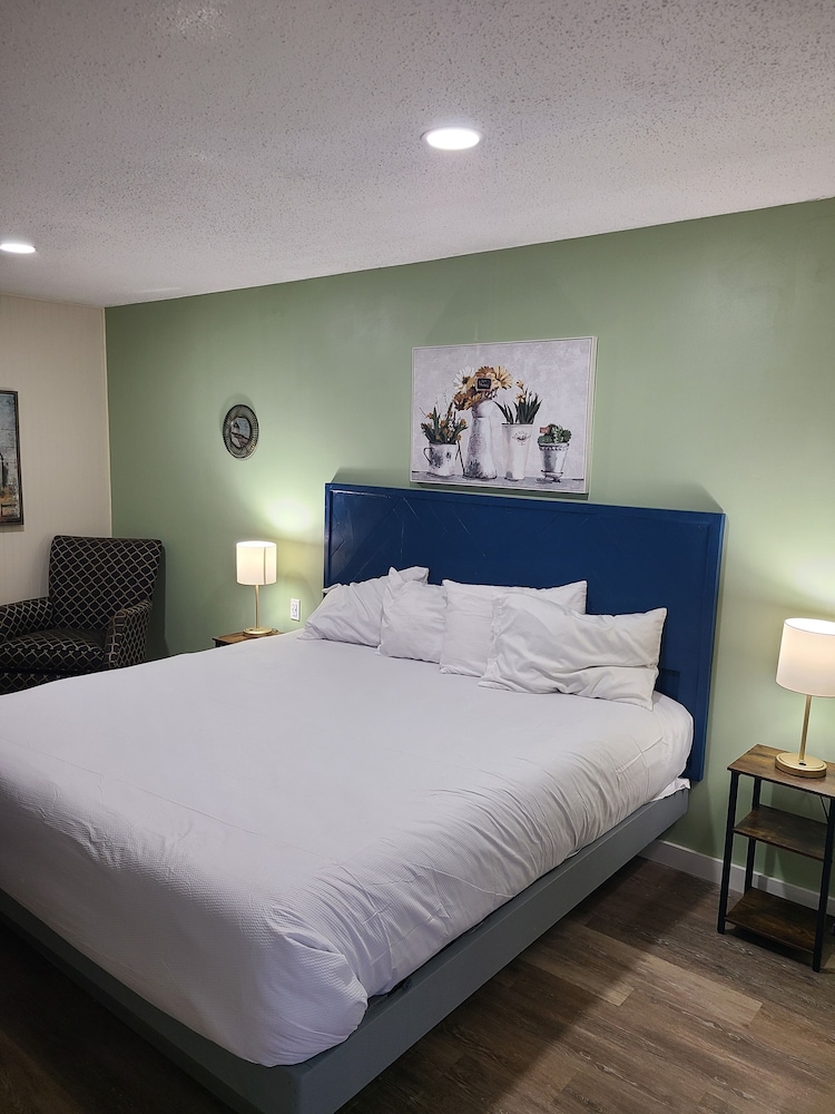 Blue Sky Inn - photo 6
