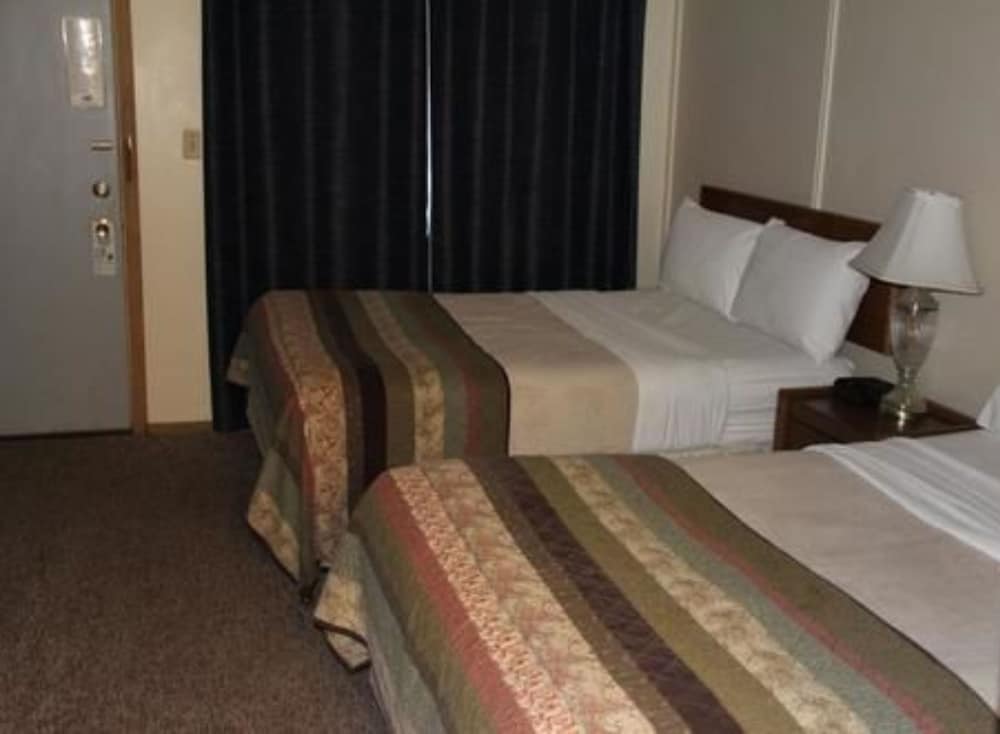 Lakeshor Motor Inn - photo 17