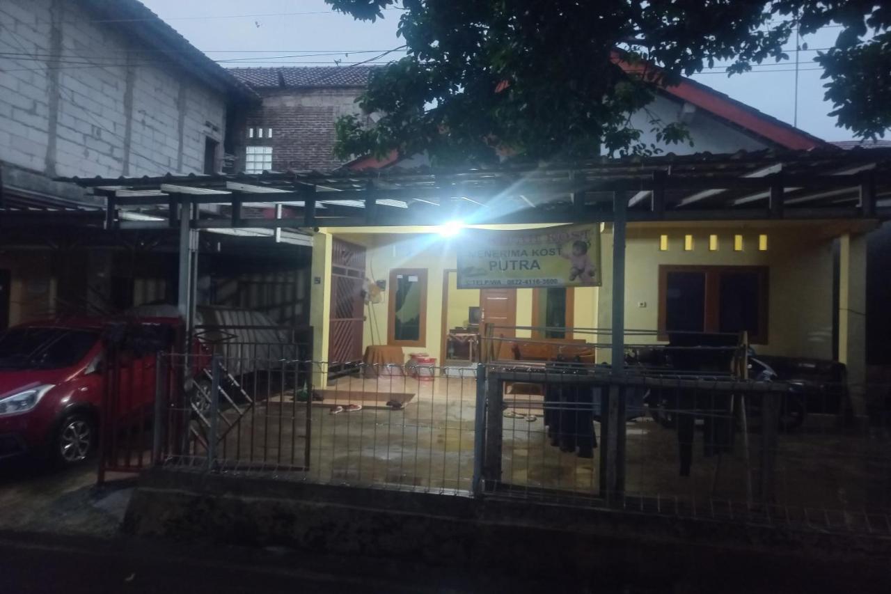 Hotel O Suripah Kostel Syariah — hotel in Banyumas