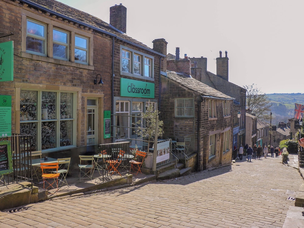 Piccadilly View — Keighley