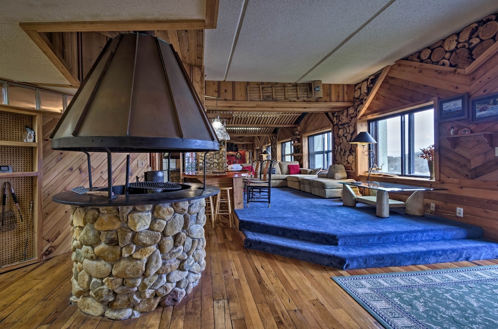 Sugar Mountain Resort Condo w Pool Table & Views - photo 14