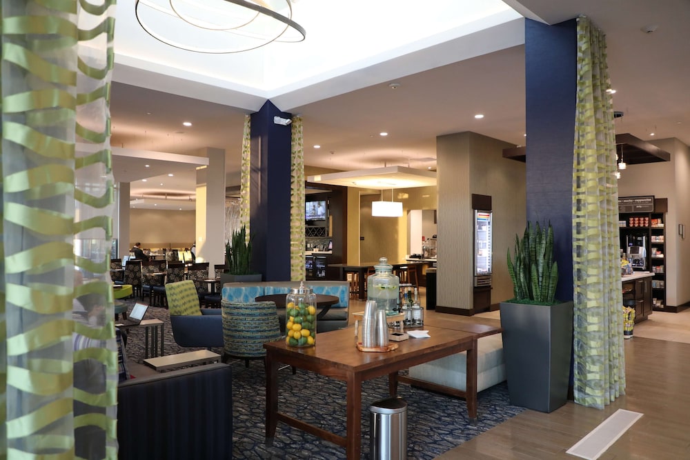 Hilton Garden Inn Austin Airport - photo 2