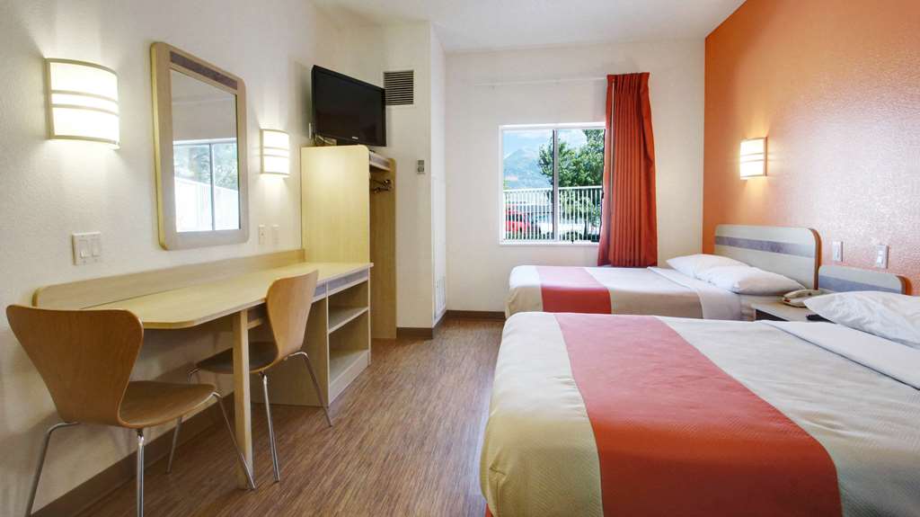 Motel 6 Lehi UT Thanksgiving Point - photo 12