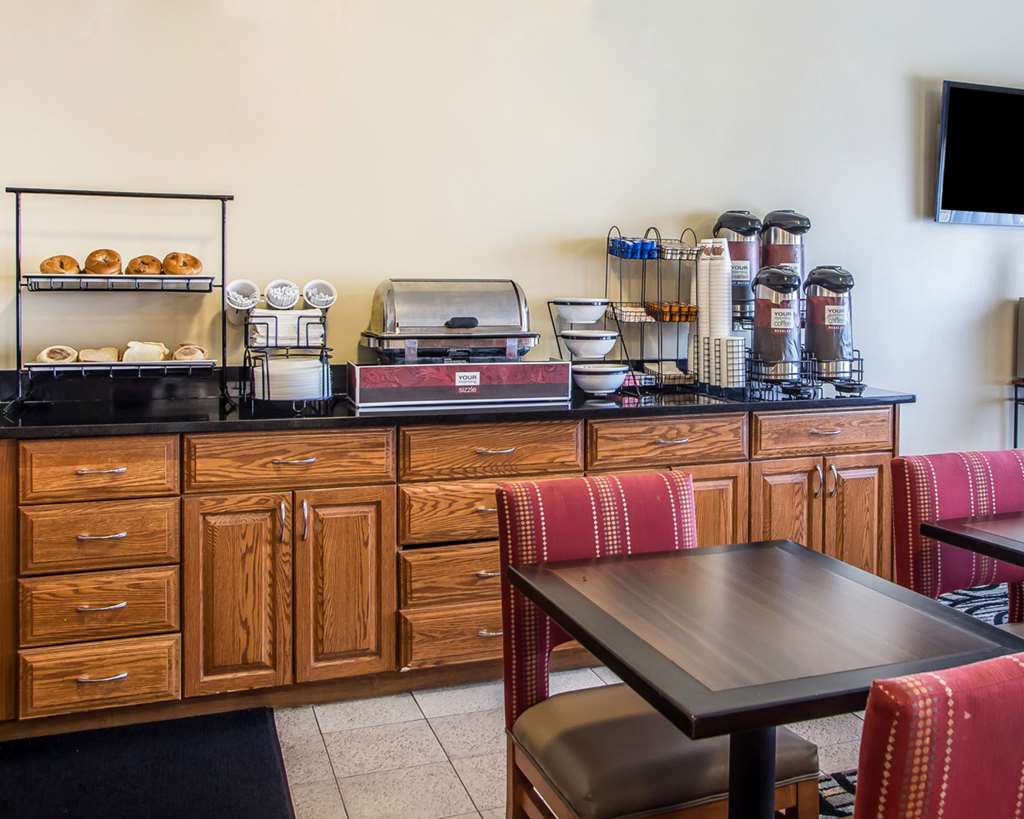 Quality Inn Dayton North Vandalia - photo 26