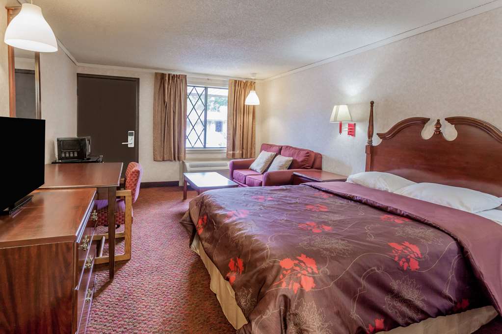 Knights Inn Farmington Hill - photo 12