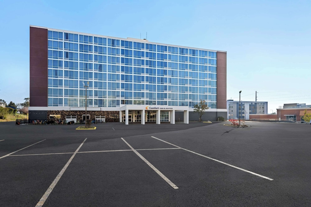 Comfort Inn & Suites Omaha Central - featured photo