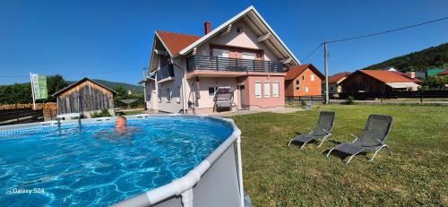 Apartman Swans — 4-Star Luxury Hotel in Otocac, Croatia