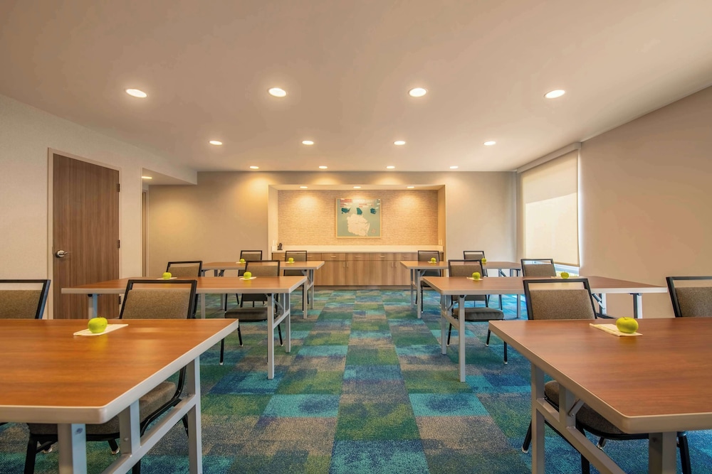 Home2 Suites by Hilton Kingsland - photo 31