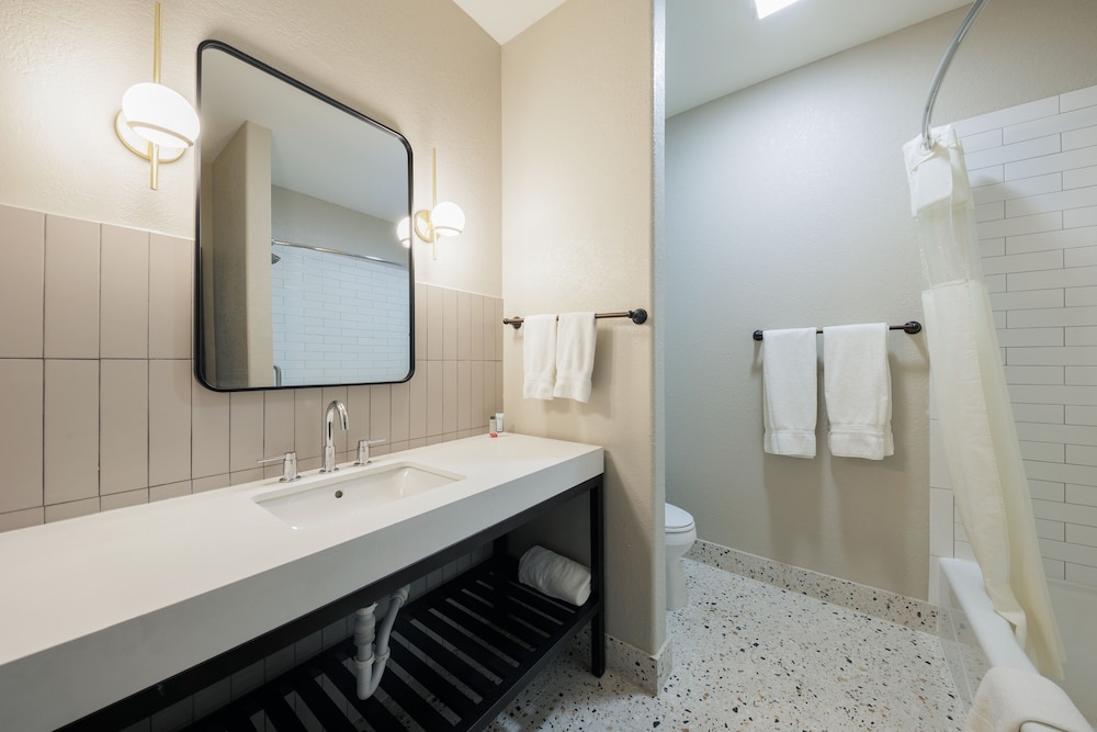 Blanco River Hotel - photo 31