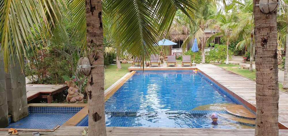 Isle Beach Resort - last minute hotel in Krabi
