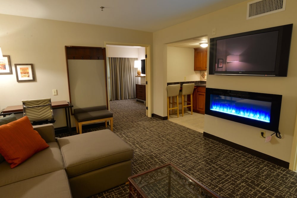 Holiday Inn Hotel & Suites Minneapolis Lakeville by IHG - photo 7