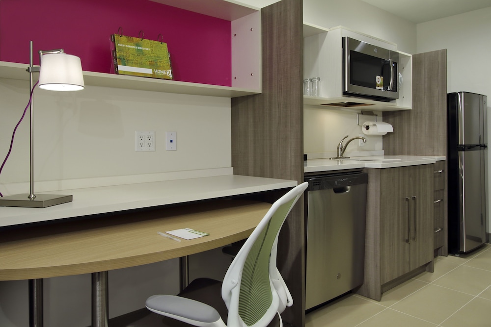 Home2 Suites by Hilton Beaumont - photo 11