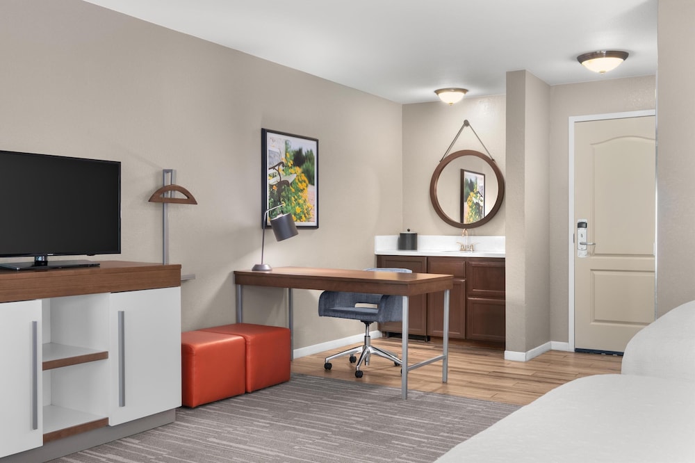 Hampton Inn & Suites Fresno - photo 6