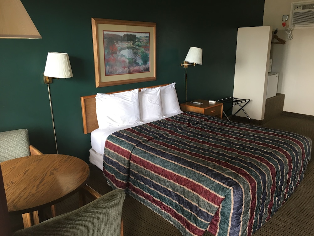 The Monticello Inn - photo 13