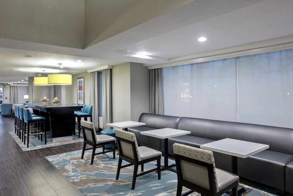 Hampton Inn & Suites Hermosa Beach - photo 52