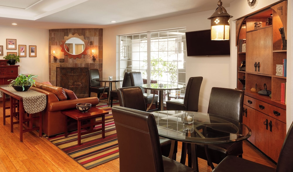 Larkspur Landing Extended Stay Suites Folsom - photo 2