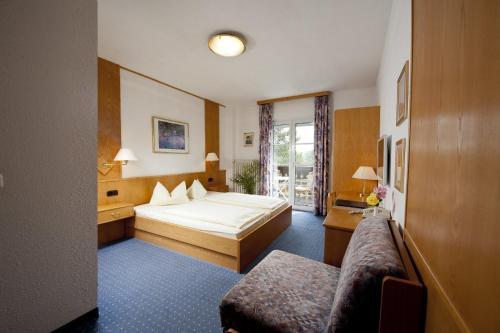 Hotel Wittelsbacher Hof — Utting Am Ammersee — photo 3